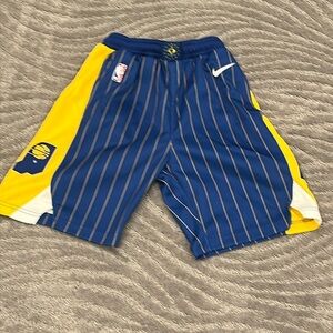 NBA Nike Indiana pacers shorts -boys medium